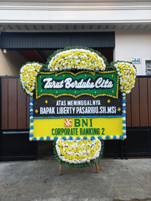 Papan Bunga Duka di Candibinangun