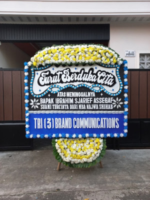 Papan Bunga Duka di Candibinangun